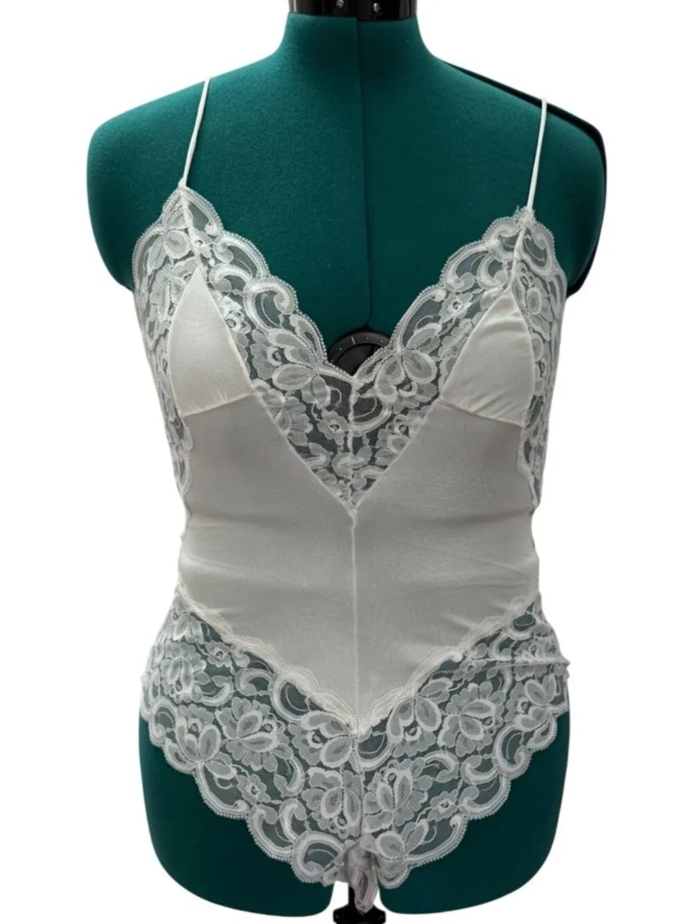 Vintage Slip Interludes by CIRA White Lace Satin Teddy Bodysuit Lingerie Medium - Picture 3 of 16